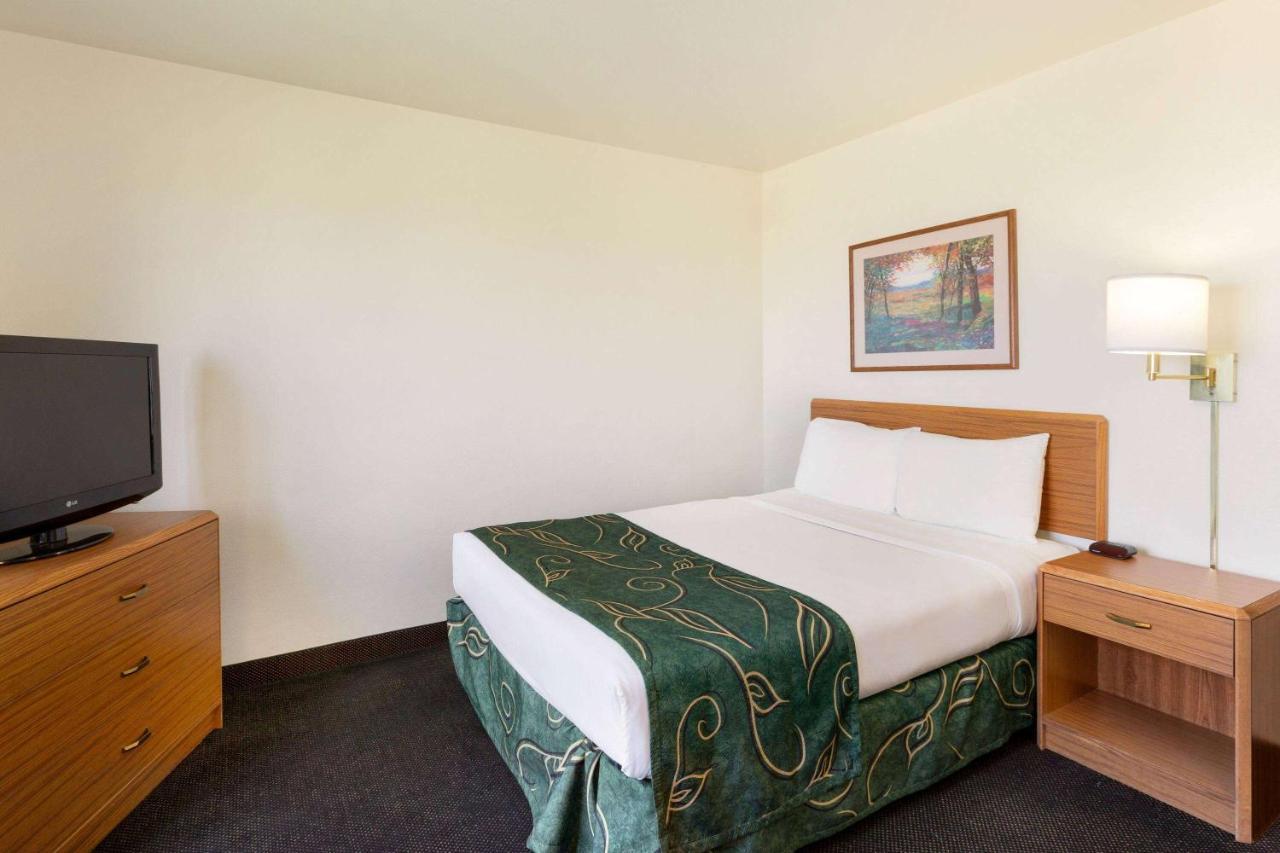 Travelodge By Wyndham Sharon Springs Exterior foto